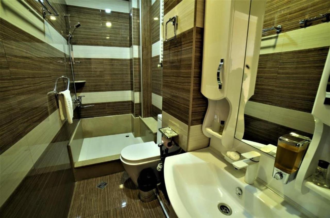 Agava Tbilisi Hotel ภายนอก รูปภาพ